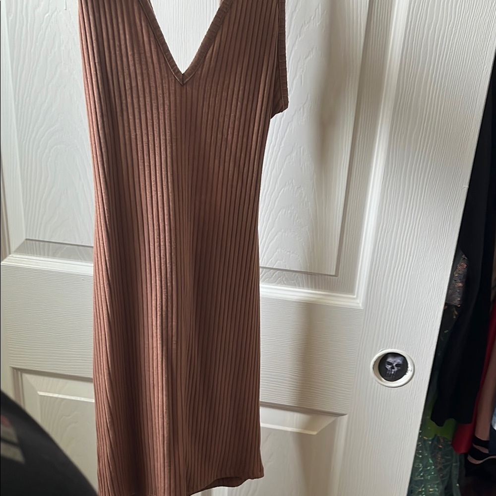 Elegant Brown Sleeveless Dress